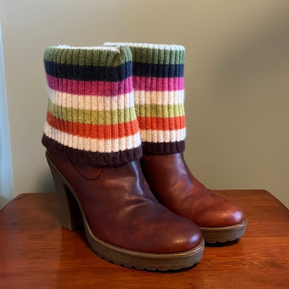 Coach Whisky Brown Leather Legacy Stripe Wool
Sock Laurette Boots Size 8.5 Fall - Picture 2 of 10